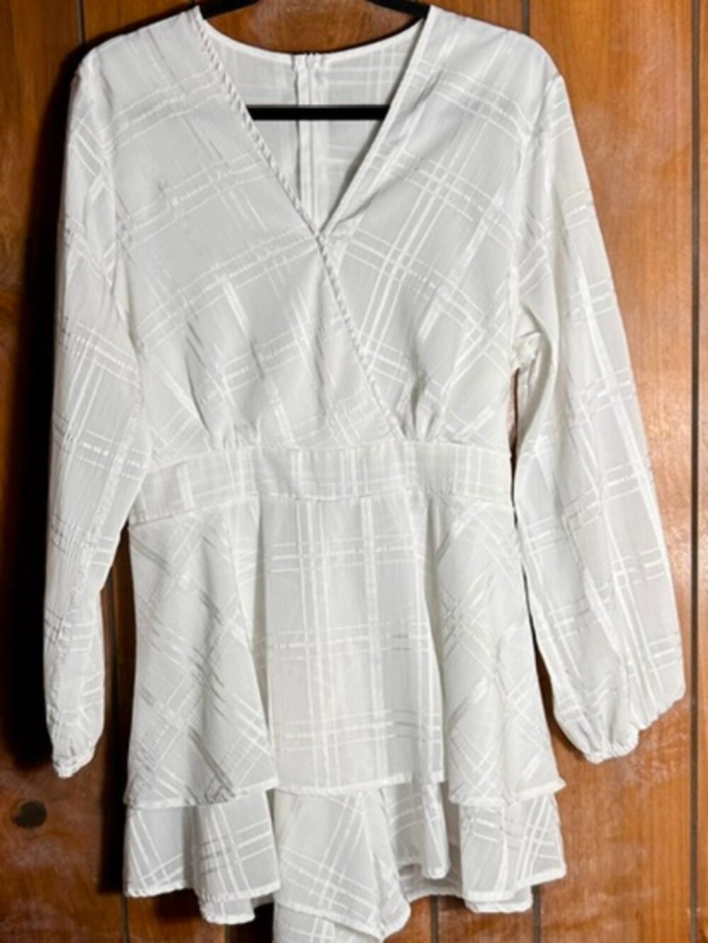 Unbranded Ruffle Romper Womens Sz XL White Short Zip Back w/ Tie Long Sleeve
